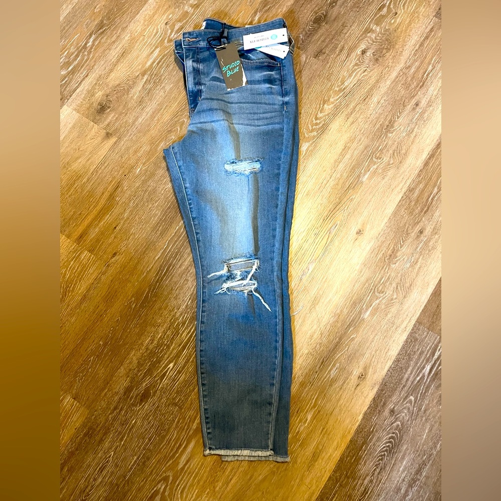 Studio Blue skinny jeans size 16 NEW w/tags